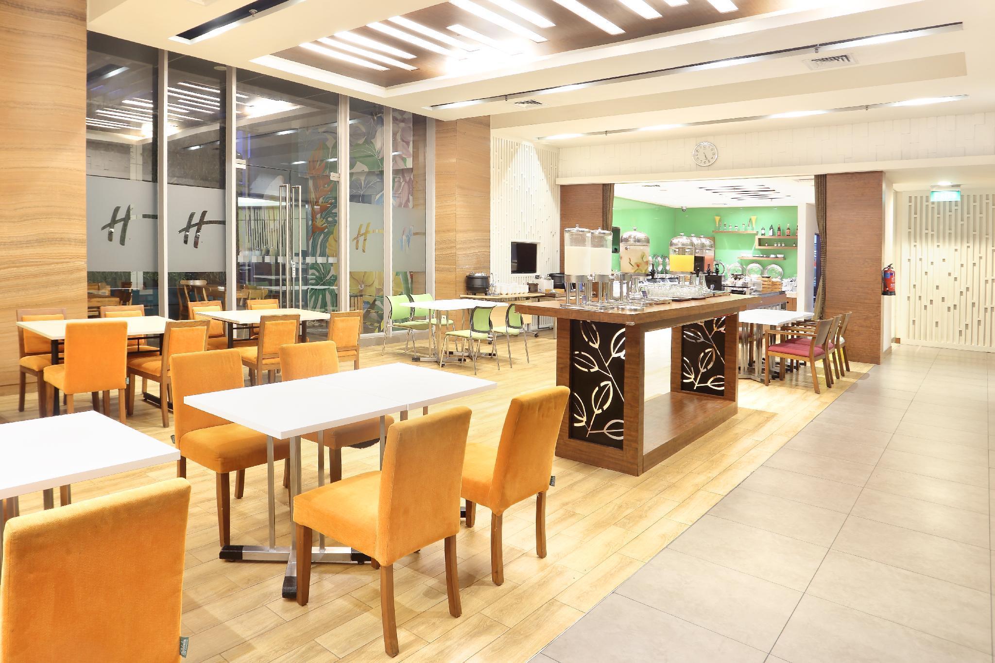 Holiday Inn Express Semarang Simpang Lima By Ihg Eksteriør billede