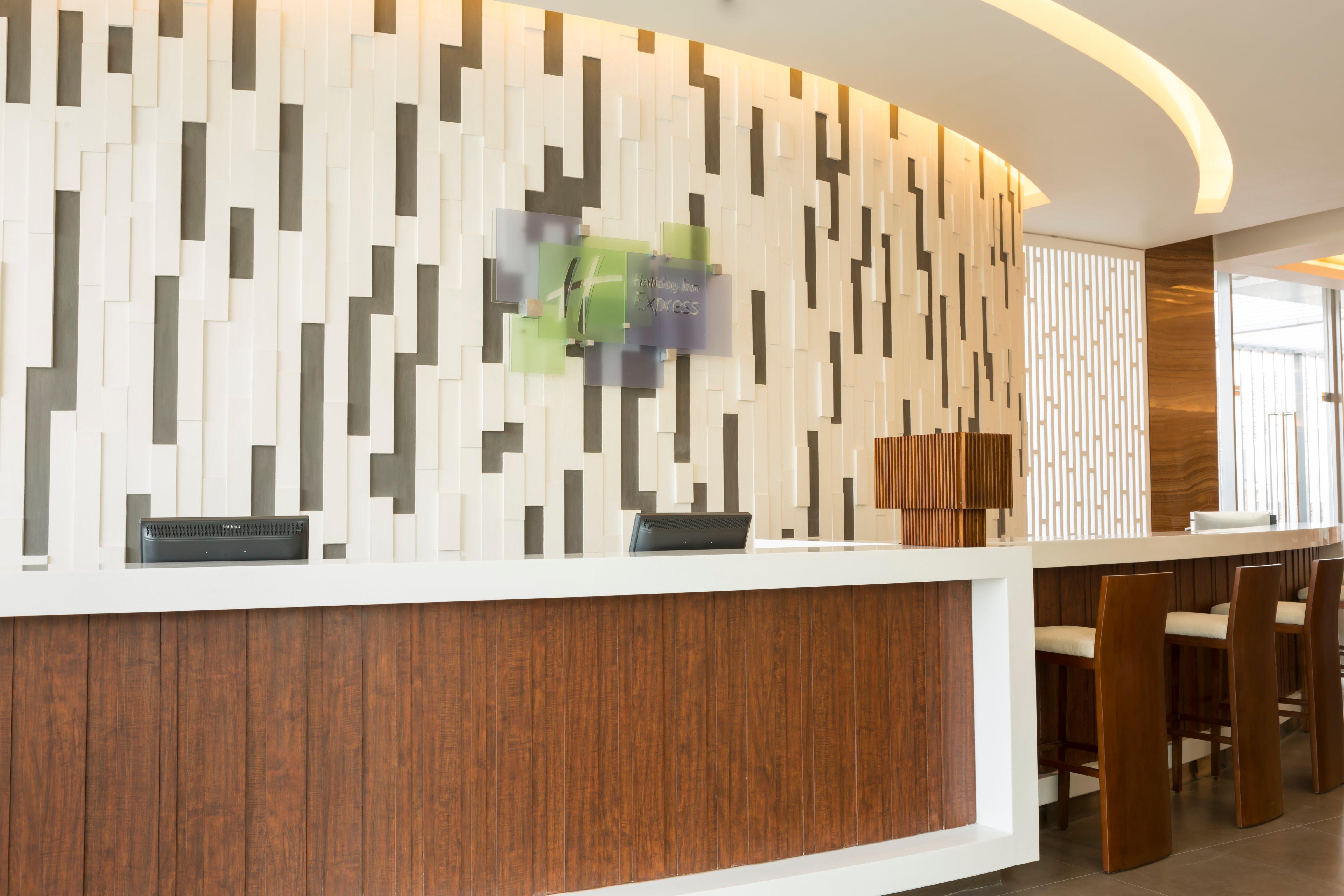 Holiday Inn Express Semarang Simpang Lima By Ihg Eksteriør billede