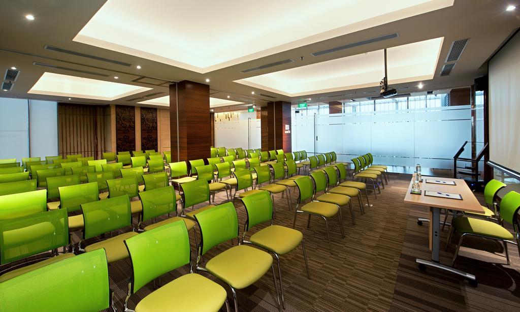 Holiday Inn Express Semarang Simpang Lima By Ihg Eksteriør billede